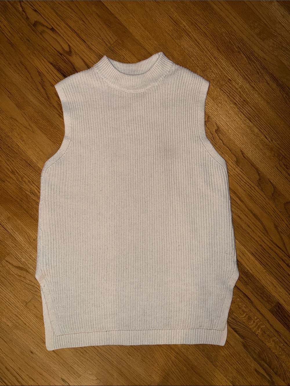 H&M Men's Cream Sleeveless Mock Neck Sweater Vest